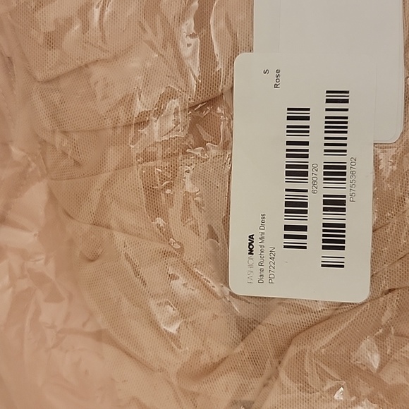 NWT FashionNova Women’s Diana Ruched Mini Dress Size Small - Picture 4 of 5